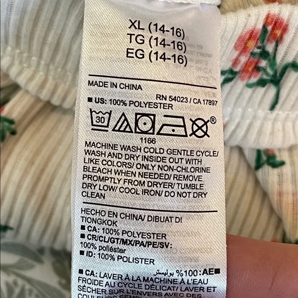 Old Navy Rose Print Pajama Set – Girls XL (14–16) / Women’s XS, Cottagecore Flor